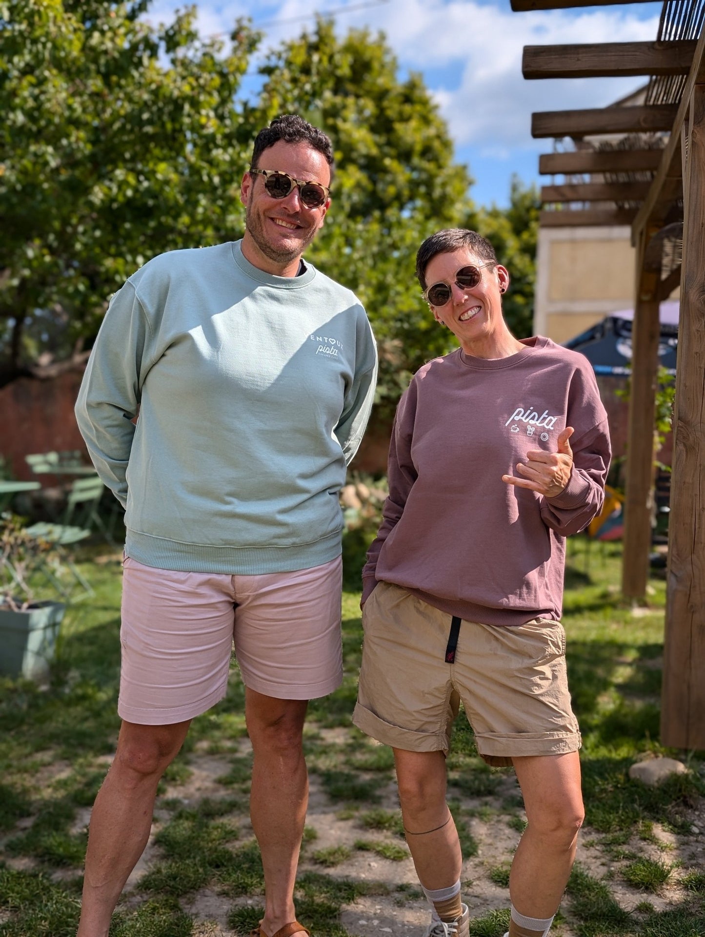 Sweat Pista Vibes - Sweatshirt Lifestyle Inspiré par la Culture Vélo & Café | Pista - boutique.pista.cc