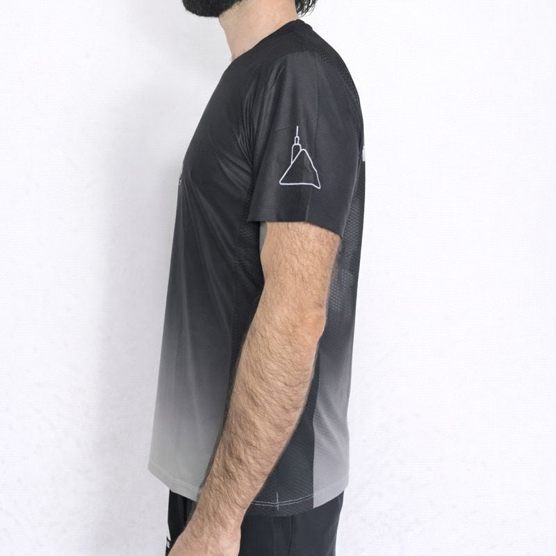Tee - shirt Running STRIDE Noir/Blanc - T-shirt Technique Course à Pied | Pista - boutique.pista.cc